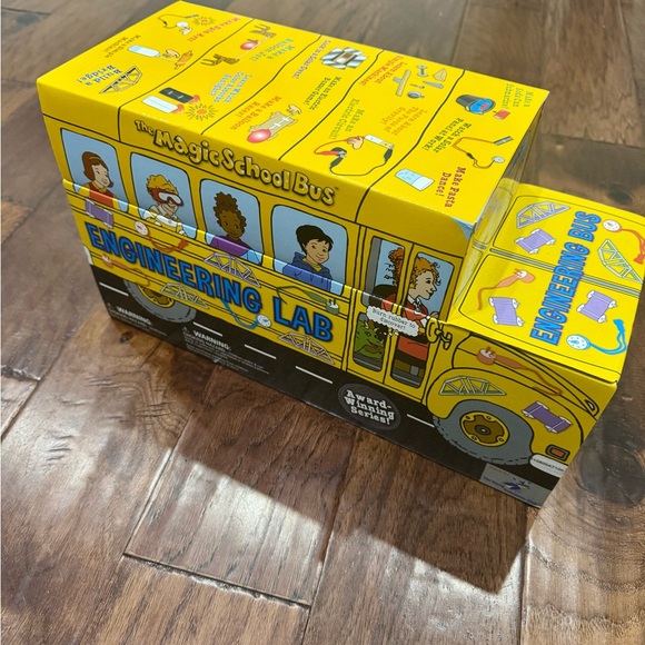 The Magic School Bus - Engineering Lab Kit - Picture 2 of 5